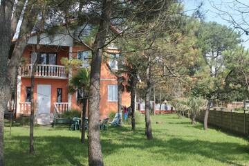 Фото номера Вилла - Рядом с пляжем Виллы Villa Shekvetili г. Шекветили 12