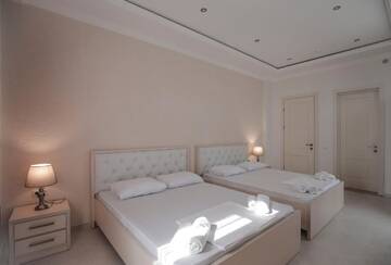 Фото номера Двухместный номер с 2 двуспальными кроватями Отель Black Sea Riviera Hotel г. Шекветили 3