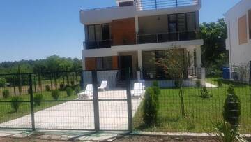 Фото номера Вилла с 3 спальнями Виллы Comfortable Villa in Shekvetili г. Шекветили 10
